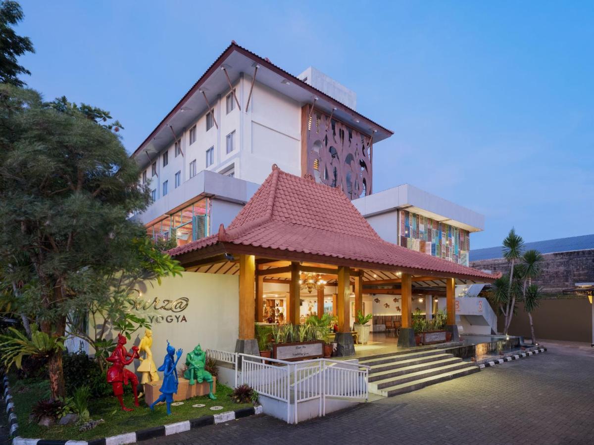 Burza Hotel Yogyakarta Bagian luar foto
